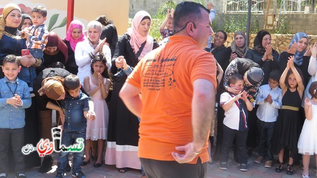 كفرقاسم – فيديو: بساتين الامل, السلام , والمحبة تحتفل بعيد الام على انغام عمو انس وجوقته ..